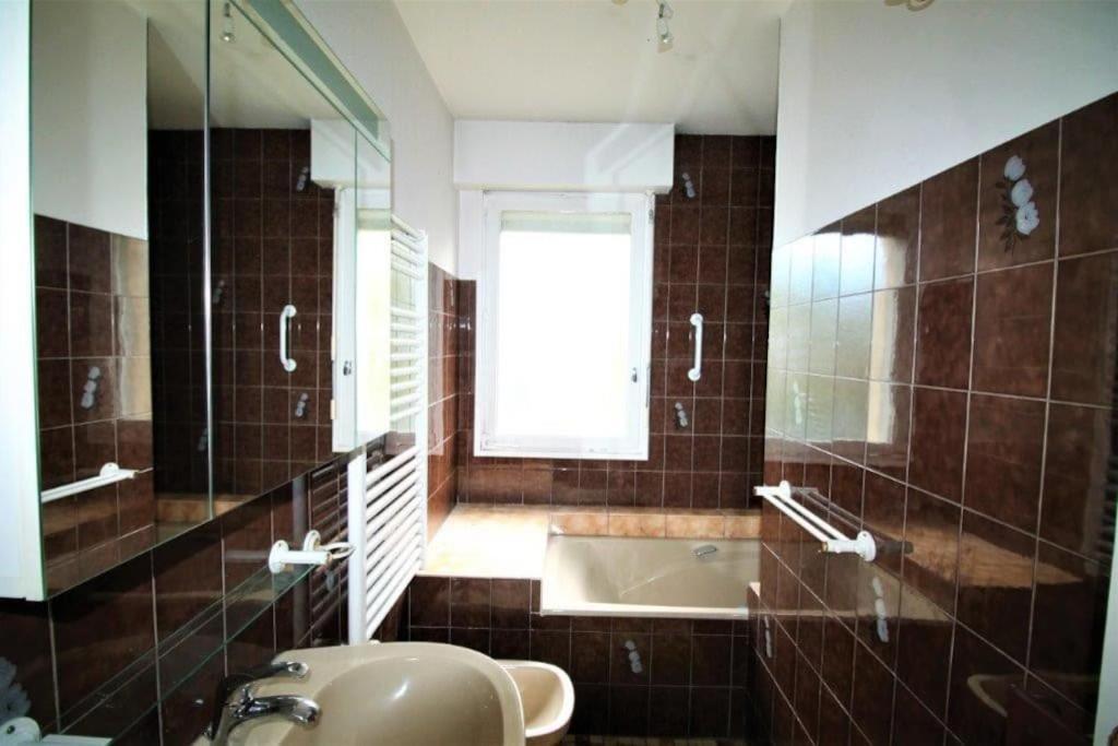 شقة سارلا لا كانيدا  في Large 2 Bed-Balcony-7 Mins Walk To Historic Centre المظهر الخارجي الصورة